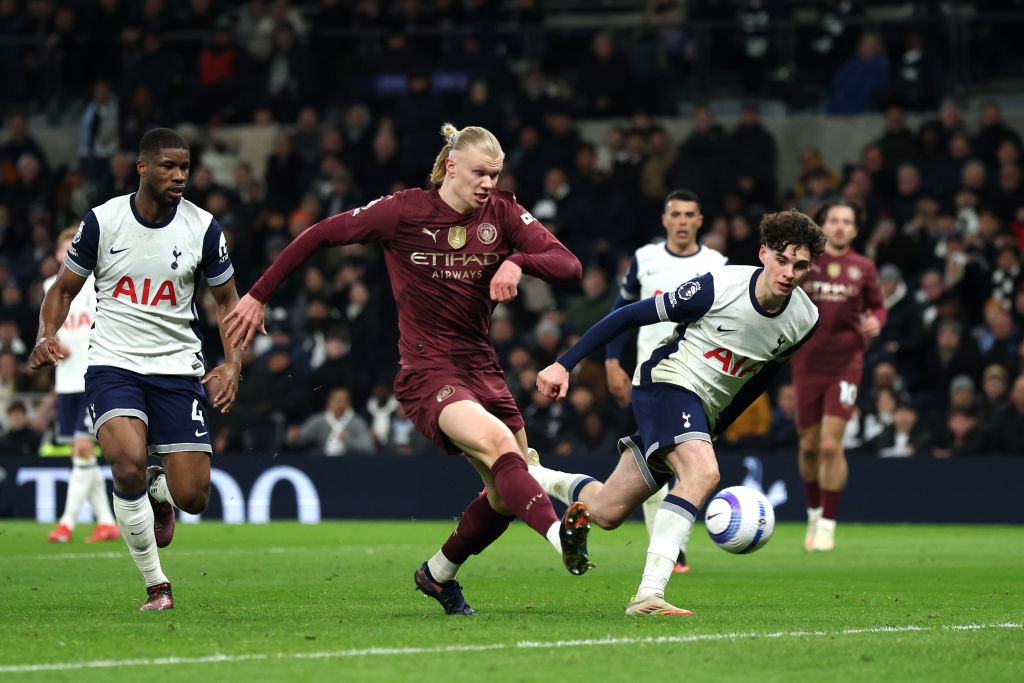 Catch Man City v Spurs live on Showmax Premier League on Saturday, 23 August 2025.